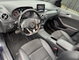Mercedes-Benz B-klasse 180 Ambition AMG Panorama/Alcantara/Navi/PDC