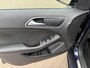 Mercedes-Benz B-klasse 180 Ambition AMG Panorama/Alcantara/Navi/PDC