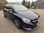 Mercedes-Benz B-klasse 180 Ambition AMG Panorama/Alcantara/Navi/PDC