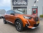 Peugeot e-2008 EV GT 50 kWh -SOH 95.75%-3 FASE-OPEN DAK-KEYLESS-LICHTMETALEN VELGEN-2 TONE LAK-LED-HALF LEDER-DODE HOEK-CAMERA-