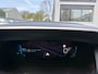 Peugeot e-2008 EV GT 50 kWh -SOH 95.75%-3 FASE-OPEN DAK-KEYLESS-LICHTMETALEN VELGEN-2 TONE LAK-LED-HALF LEDER-DODE HOEK-CAMERA-