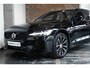Volvo V60 T6 Plug-in hybrid AWD Plus Dark | Adaptive Cruise Control | 360° Parkeercamera | BLIS | Stoelverwarming | Stuurwielverwarming | Wegklapbare trekhaak | Harman Kardon Premium Audio | Google infotainment