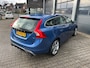 Volvo V60 2.0 T4 190pk Business Sport / R-Design