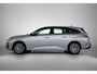 Peugeot 308 SW Active Pack Business 110pk | Navigatie | Climate Control | Cruise Control | Stoelverwarming | Led koplampen | Bluetooth | Half lederen AGR stoelen | Armsteun | Keyless start | Draadloze Apple Carplay / Android Auto | Digitaal instrumentenpaneel | Elektrisch inklapbare spiegels | Automatisch dimlicht | Regensensor | Multifunctioneel lederen stuurwiel |