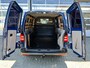 Volkswagen Transporter 2.0 TDI L1H1 140pk Btw en Bpm vrij!! Airco Cruise controle Trekhaak 2500kg trekgewicht Telefoonverbinding Navigatiesysteem Sitebars Parkeersensoren voor en achter 2-Persoons schuifdeur Euro 5