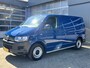 Volkswagen Transporter 2.0 TDI L1H1 140pk Btw en Bpm vrij!! Airco Cruise controle Trekhaak 2500kg trekgewicht Telefoonverbinding Navigatiesysteem Sitebars Parkeersensoren voor en achter 2-Persoons schuifdeur Euro 5