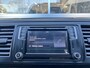 Volkswagen Transporter 2.0 TDI L1H1 140pk Btw en Bpm vrij!! Airco Cruise controle Trekhaak 2500kg trekgewicht Telefoonverbinding Navigatiesysteem Sitebars Parkeersensoren voor en achter 2-Persoons schuifdeur Euro 5