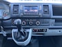 Volkswagen Transporter 2.0 TDI L1H1 140pk Btw en Bpm vrij!! Airco Cruise controle Trekhaak 2500kg trekgewicht Telefoonverbinding Navigatiesysteem Sitebars Parkeersensoren voor en achter 2-Persoons schuifdeur Euro 5