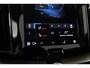 Volvo XC60 T6 Plug-in hybrid Inscription | Luchtvering | Head-Up | Panoramadak | Trekhaak | ACC | harman/kardon