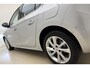 Opel Corsa 1.2 Level 3 Elegance 100 Pk | Navigatie | Lichtmetalen velgen | Climate control | Parkeersensoren | Camera | LED