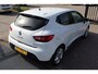 Renault Clio 0.9 TCe Eco2 Limited Airco/Cruise control/Parkeersensoren achter/Navigatie/Radio/16'' Licht metaal