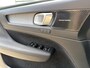 Volvo XC40 Plug-in Hybrid T5 Inscription | Panoramadak | Harman Kardon audio | Lederen bekleding | 21" velgen | Elektrische stoelverstelling | Stoelverwarming voor + achter | Keyless | Actieve LED koplampen | Getint glas | Stuurverwarming |