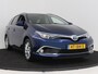 Toyota Auris Touring Sports 1.8 Hybrid Executive I Cruisecontrol I Inklapbare spiegels I Stoelverwarming I Park-assist