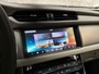 Jaguar XF 2.0 Portfolio 241Pk Automaat (SCHUIFDAK, VOLLEDIG DEALER ONDERHOUDEN, GROOT NAVI, MERDIAN AUDIO, LEDER, SPORTSTOELEN, STOELVERWARMING, KEYLESS, XENON, CAMERA, SFEERVERLICHTING, NIEUWSTAAT)