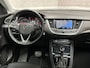 Opel Grandland X 1.2 Turbo Innovation Automaat (PANORAMADAK, APPLE CARPLAY, LEDER, STOELKOELING/VERWARMING, MEMORY SEATS, 360 CAMERA, TREKHAAK, STOELVERWARMING ACHTER, NIEUWSTAAT)
