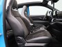 Abarth 500c Abarth Scorpionissima 42 kWh | Navigatiesysteem | Parkeersensoren voor + achter | Camera | Stoelverwarming | Lichtmetalen velgen 18" |