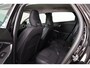 Volvo V40 T2 Nordic+ - Automaat - Parkeerverwarming - LED-koplampen - Navigatie - Verwarmbare voorstoelen - Verwarmbare voorruit - Trekhaak afneembaar