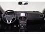 Volvo V40 T2 Nordic+ - Automaat - Parkeerverwarming - LED-koplampen - Navigatie - Verwarmbare voorstoelen - Verwarmbare voorruit - Trekhaak afneembaar