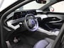 Peugeot e-5008 SUV Allure Avantage 73 kWh 205PK | 1ste eigenaar | ACCURAPPORT 97% | AppleCarplay/AndroidAuto | Stoel/StuurVerwarming | Rondomzicht camera | LED | Keyless | Navigatie | Adaptieve Cruise Control | 7-zits | Warmtepomp | Privacy Glass | Isofix | Parkeersensoren |