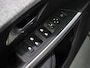 Peugeot e-5008 SUV Allure Avantage 73 kWh 205PK | 1ste eigenaar | ACCURAPPORT 97% | AppleCarplay/AndroidAuto | Stoel/StuurVerwarming | Rondomzicht camera | LED | Keyless | Navigatie | Adaptieve Cruise Control | 7-zits | Warmtepomp | Privacy Glass | Isofix | Parkeersensoren |