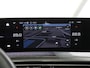 Peugeot e-5008 SUV Allure Avantage 73 kWh 205PK | 1ste eigenaar | ACCURAPPORT 97% | AppleCarplay/AndroidAuto | Stoel/StuurVerwarming | Rondomzicht camera | LED | Keyless | Navigatie | Adaptieve Cruise Control | 7-zits | Warmtepomp | Privacy Glass | Isofix | Parkeersensoren |