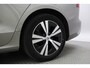 Volvo V60 2.0 B3 Momentum Advantage - Digitaal Cockpit, Carplay, Adaptive Cruise, Camera