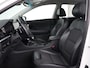 Kia Niro Hybrid 1.6 GDi DynamicLine | Carplay | Adaptive cruise | Trekhaak | Half leder | Navigatie | Parkeerhulp | Climate control | DAB | Bluetooth