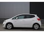 Hyundai ix20 1.4i 90pk Navigatie/ Trekhaak/USB