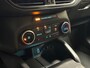 Ford Focus Wagon 1.0 EcoBoost ST-Line Automaat (APPLE CARPLAY, GROOT NAVI, STUUR/STOELVERWARMING, GETINT GLAS, SPORTSTOELEN, PARKEERSENSOREN, KEYLESS, CRUISE, NIEUWSTAAT)