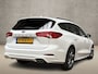 Ford Focus Wagon 1.0 EcoBoost ST-Line Automaat (APPLE CARPLAY, GROOT NAVI, STUUR/STOELVERWARMING, GETINT GLAS, SPORTSTOELEN, PARKEERSENSOREN, KEYLESS, CRUISE, NIEUWSTAAT)