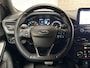 Ford Focus Wagon 1.0 EcoBoost ST-Line Automaat (APPLE CARPLAY, GROOT NAVI, STUUR/STOELVERWARMING, GETINT GLAS, SPORTSTOELEN, PARKEERSENSOREN, KEYLESS, CRUISE, NIEUWSTAAT)