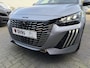 Peugeot 208 100pk GT (Camera - Keyless Entry - Parkeersensoren V+A - LED - Navigatie - Automatische Airco - Draadloos laden - Apple Carplay - 3D Cockpit)