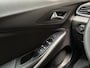 Opel Grandland X 1.2 Turbo Sport (APPLE CARPLAY, NAVIGATIE, CRUISE, SPORTSTOELEN, ARMSTEUN, LM VELGEN, NIEUWE APK, NIEUWSTAAT)