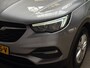 Opel Grandland X 1.2 Turbo Sport (APPLE CARPLAY, NAVIGATIE, CRUISE, SPORTSTOELEN, ARMSTEUN, LM VELGEN, NIEUWE APK, NIEUWSTAAT)