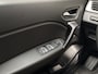 Renault Captur 1.6 E-Tech Plug-in Hybrid 160 Intens 160Pk Automaat (VIRTUAL COCKPIT, APPLE CARPLAY, GROOT NAVI, LEDER, CAMERA, KEYLESS, SPORTSTOELEN, TREKHAAK, PARKEERSENSOREN, NIEUWSTAAT)