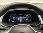 Renault Captur 1.6 E-Tech Plug-in Hybrid 160 Intens 160Pk Automaat (VIRTUAL COCKPIT, APPLE CARPLAY, GROOT NAVI, LEDER, CAMERA, KEYLESS, SPORTSTOELEN, TREKHAAK, PARKEERSENSOREN, NIEUWSTAAT)