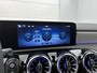 Mercedes-Benz A-klasse 180 Business Solution AMG | AMG Line Plus pakket | Panoramaschuifdak | Augmented Reality Navigation | MBUX interieurassistent | 360° camera | Voorstoelen met memory | Head-up display |