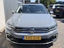 Volkswagen Passat Variant 1.4 TSI PHEV GTE Business / AUTOMAAT/ PANO/ TREKHAAK/ ACC/ ERGO COMFORT/ PARK.SENSOR.V+A/ CAMERA/ APP-CONNECT/ STOELVERWARM./ ELEK.ACHTERKLEP/ NAVI/ DAB/ CLIMA/ 17'' LMV