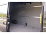 Volkswagen Crafter 35 2.0 TDI 140pk L4H3 | Achteruitrijcamera | Laadruimte betimmering | Apple carplay