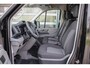 Volkswagen Crafter 35 2.0 TDI 140pk L4H3 | Achteruitrijcamera | Laadruimte betimmering | Apple carplay