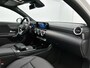 Mercedes-Benz A-klasse 180 Luxury Line | Panorama schuifdak | Sfeerverlichting | Spiegelpakket | Parkeerpakket met achtercamera Inclusief 24 maanden MB Certified garantie voor Europa.