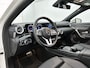 Mercedes-Benz A-klasse 180 Luxury Line | Panorama schuifdak | Sfeerverlichting | Spiegelpakket | Parkeerpakket met achtercamera Inclusief 24 maanden MB Certified garantie voor Europa.
