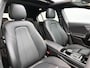 Mercedes-Benz A-klasse 180 Luxury Line | Panorama schuifdak | Sfeerverlichting | Spiegelpakket | Parkeerpakket met achtercamera Inclusief 24 maanden MB Certified garantie voor Europa.