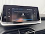 Peugeot 2008 1.2 130PK Allure Automaat | Navigatie | Apple Carplay / Android Auto | Cruise Control | 17" Licht Metaal | | Airco (automatisch) | Extra getint glas | Lichtmetalen velgen 17"