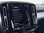 Volvo XC40 B4 Plus Dark | Adaptief Cruis | Trekhaak | Stuur en Stoel verwarming