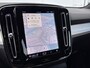 Volvo XC40 B4 Plus Dark | Adaptief Cruis | Trekhaak | Stuur en Stoel verwarming