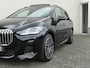 BMW 2-Serie Active Tourer Tour. 225E M-SPORT 245PK XDRIVE PANO.DAK/360CAMERA/HEAD-UP/LEER/HARMAN KARDON