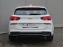 Hyundai i30 Wagon 1.0 T-GDi MHEV Comfort Smart Automaat / Navigatie via Apple Carplay of Android Auto / Stuur en Stoel verwarming / Achteruitrijcamera / Cruise control / Keyless Entry/Start / Climate control /