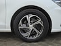 Hyundai i30 Wagon 1.0 T-GDi MHEV Comfort Smart Automaat / Navigatie via Apple Carplay of Android Auto / Stuur en Stoel verwarming / Achteruitrijcamera / Cruise control / Keyless Entry/Start / Climate control /
