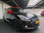 Suzuki Swift 1.2 Bandit Black&Red Edition | Carplay Android